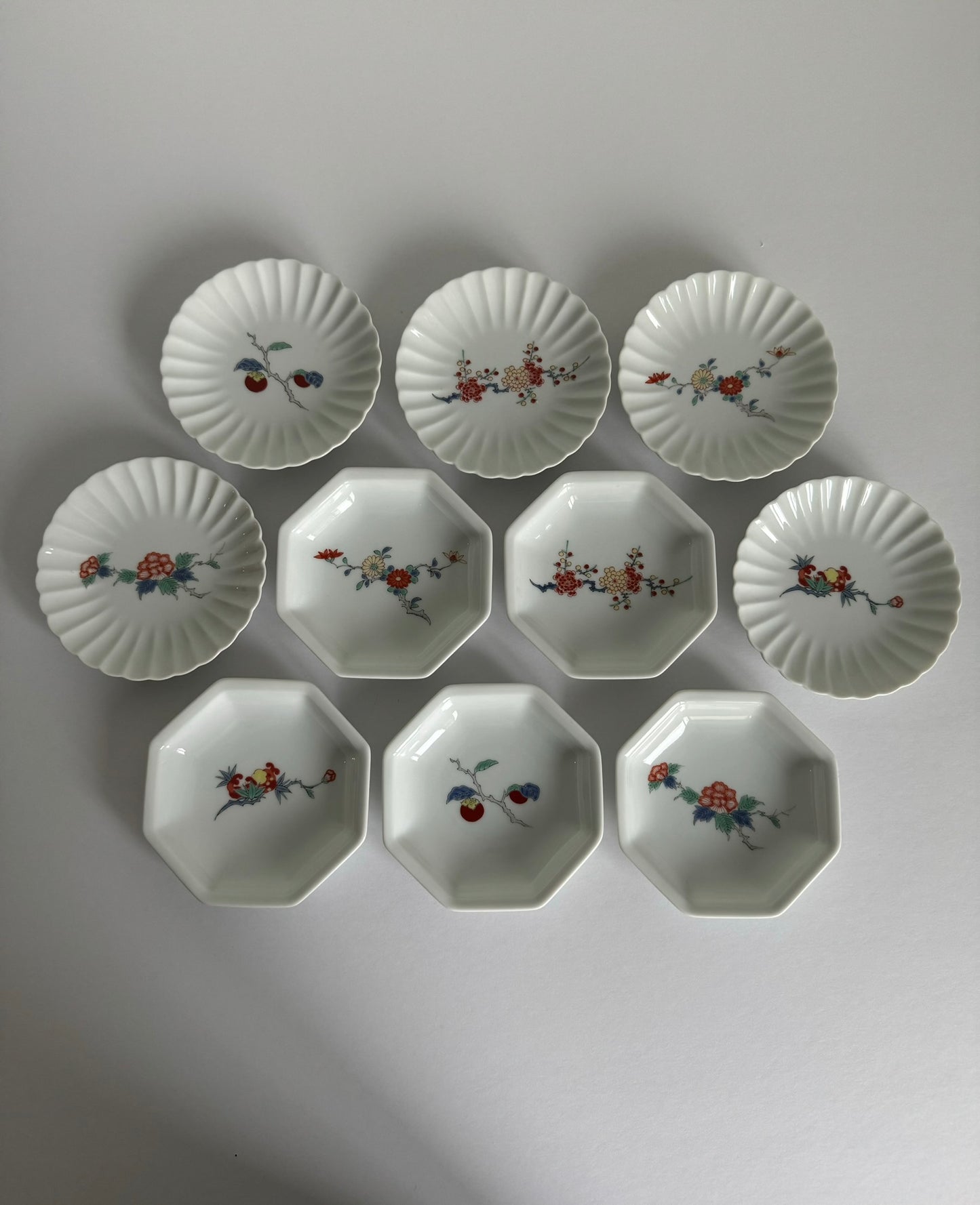 Flower-shaped small plate - chrysanthemum(Kiku)