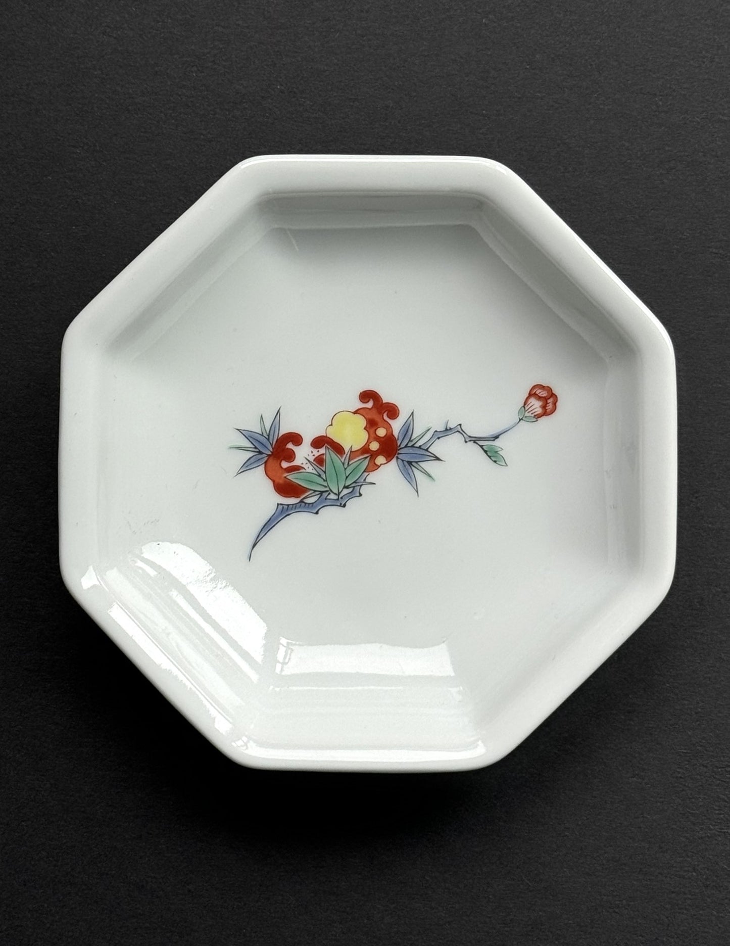 Octagonal small plate - pomegranate(Zakuro)