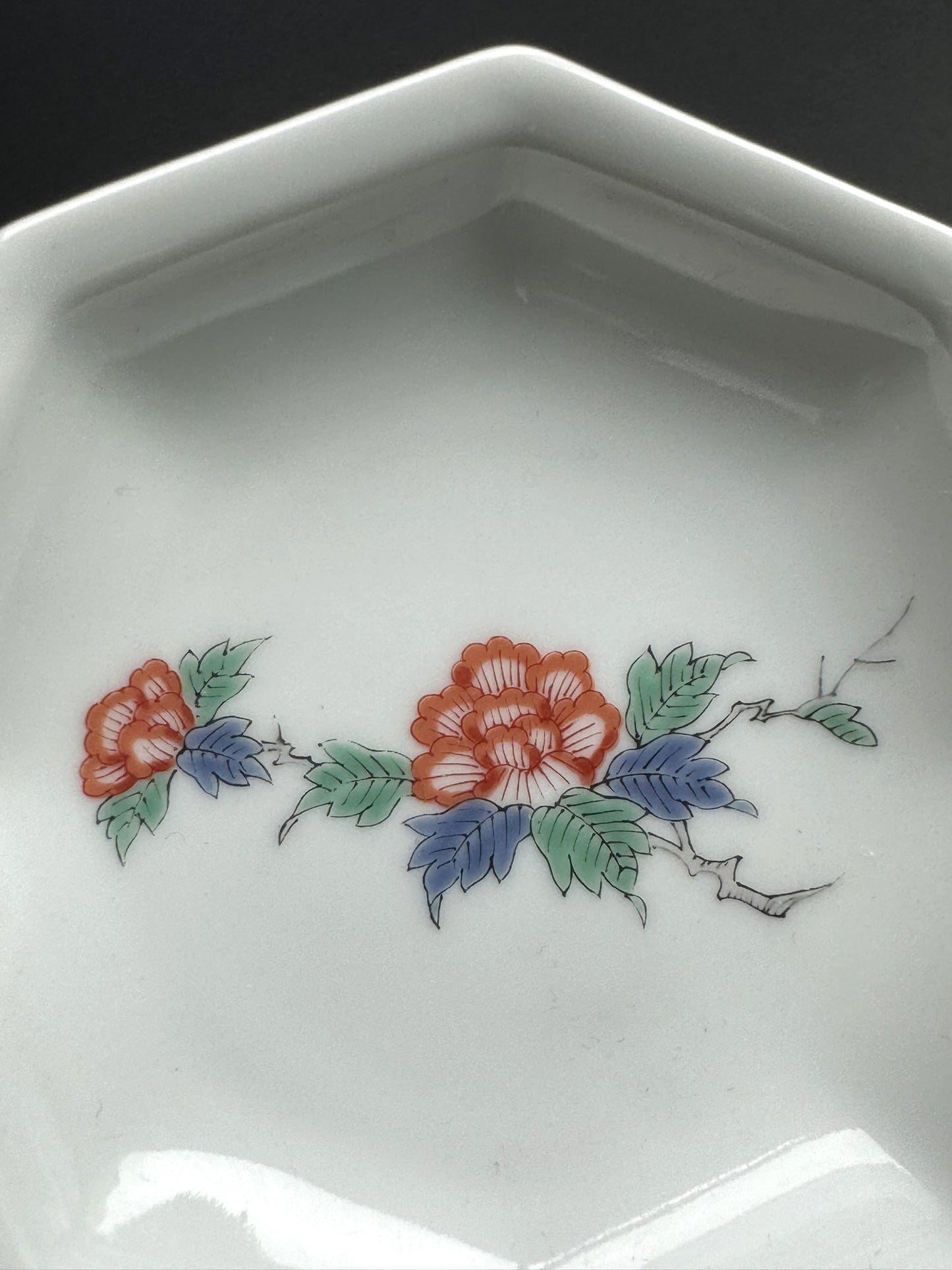 Octagonal small plate - Peony flower(Botan)